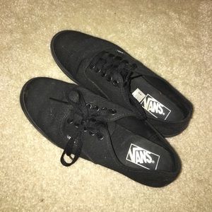 black low top vans